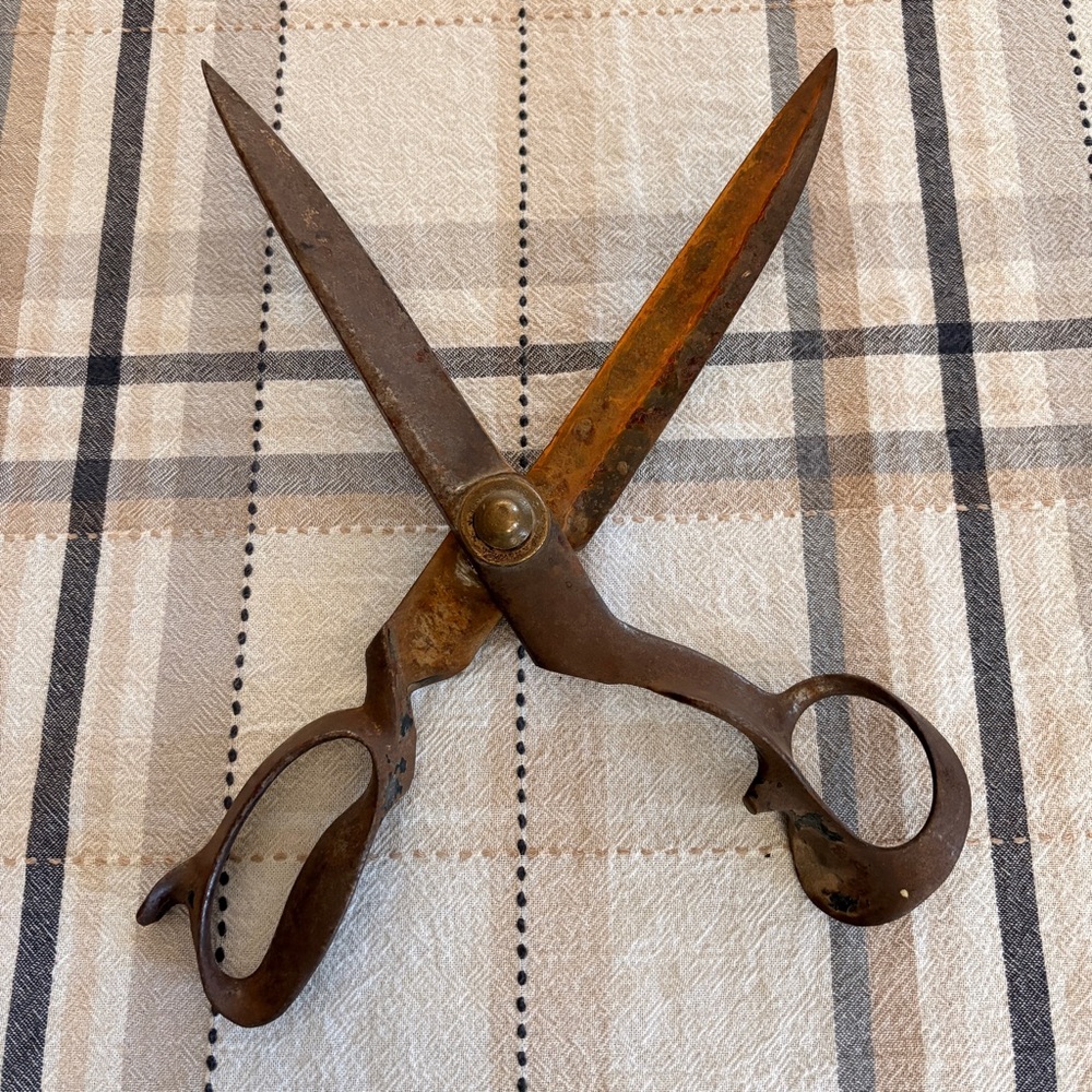 Antique J Wiss & Sons Tailor Seamstress Scissors Shears 1900s Unrestored Steel